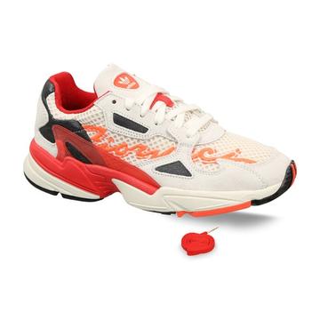 Women's footwear